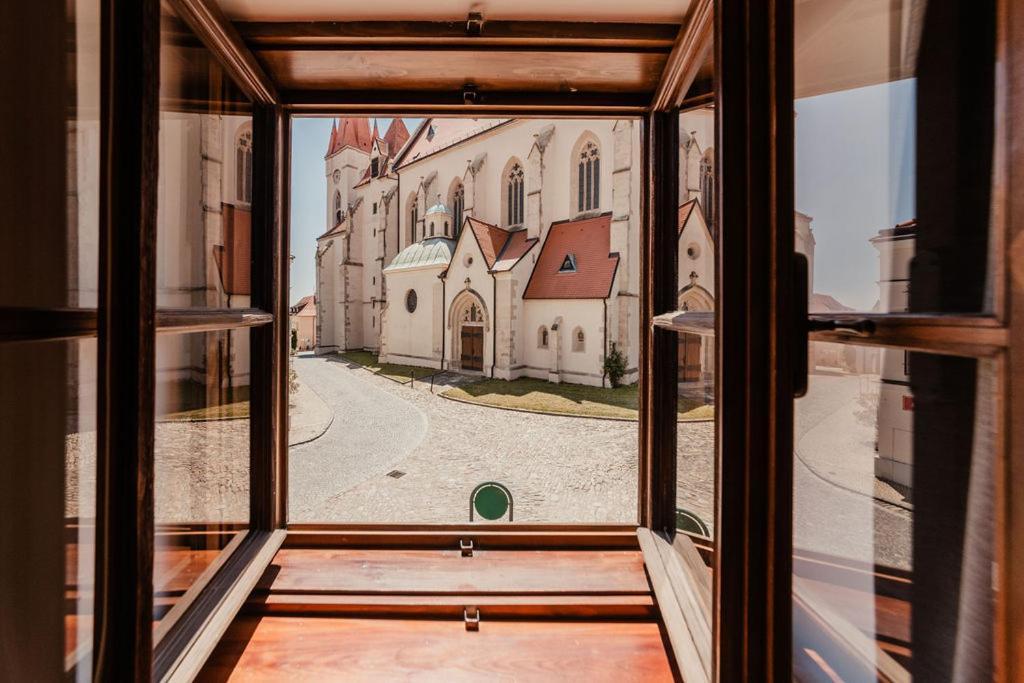 Apartmany Stare Mesto Зноймо Экстерьер фото