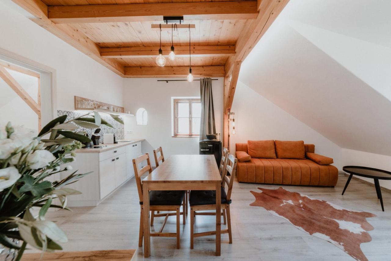 Apartmany Stare Mesto Зноймо Экстерьер фото